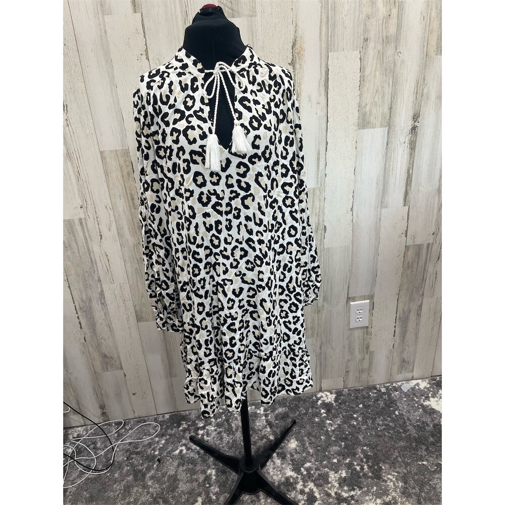 Crown & Ivy Women Leopard Print Swing Dress Ivory Long Sleeve Tassel Sz S Sku762